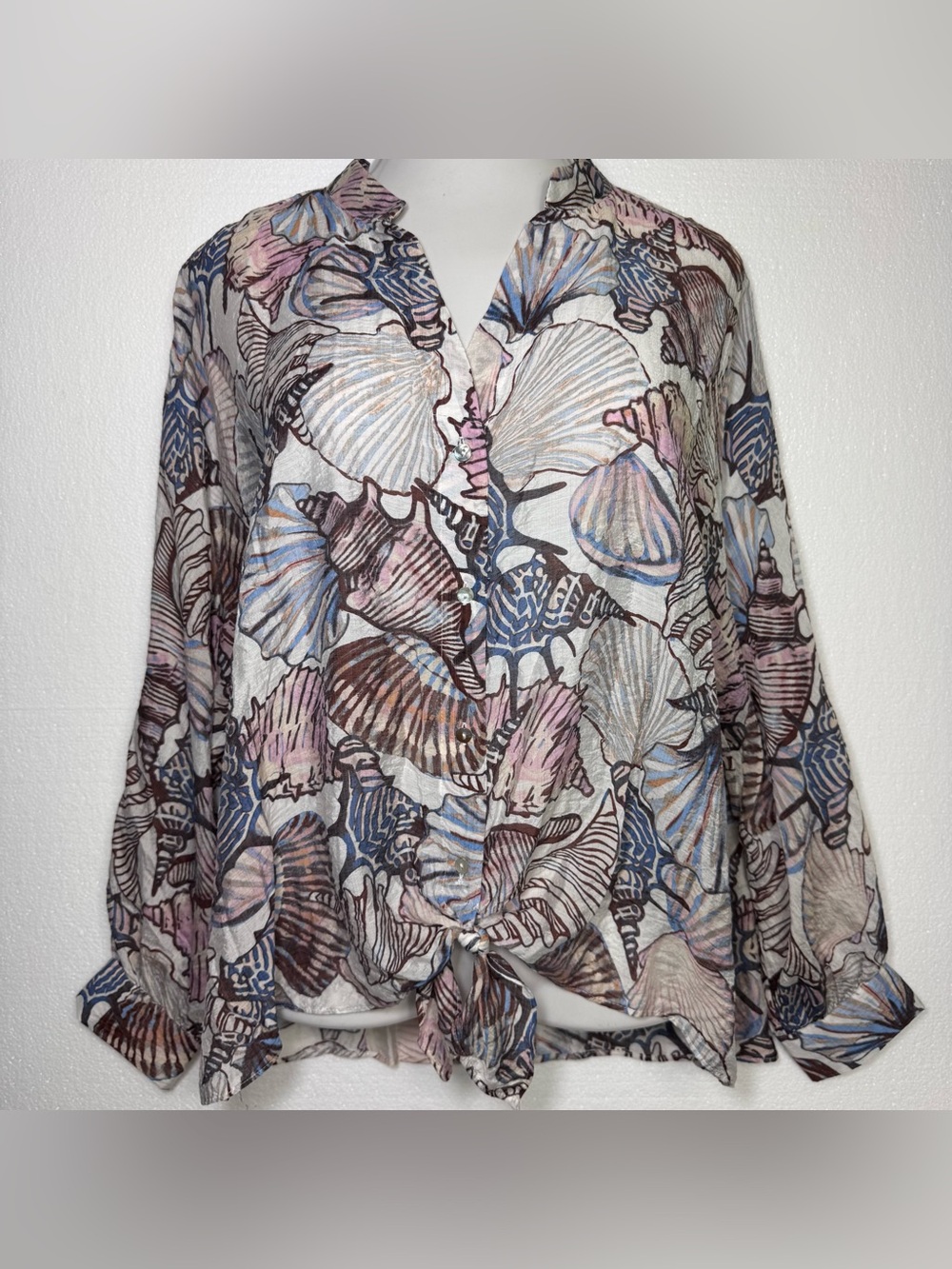 Vince Camuto 1X Seashell Print Tie Front Button Down Blouse Top NWT
